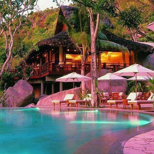 _Paisajes_'s tweet photo. Impresionante casa tropical en Bali. http://t.co/ogZONxN5zl