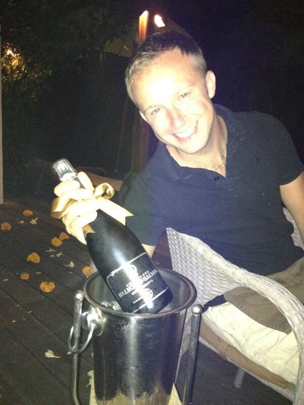Enjoying champers with <a href="/Nick_Hayes/">Nick Hayes</a> during our candle lit dinner in beautiful Bali courtesy of @DomReillyLtd Cheers!