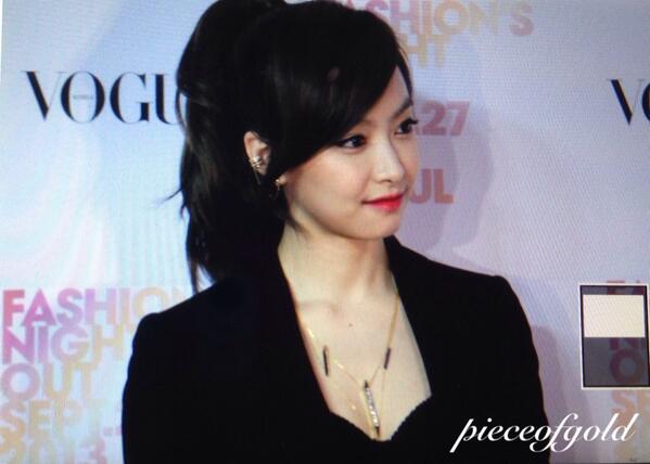 130927 Victoria - VFNO 4N5 Shinsegae (cr. pieceofgold)
