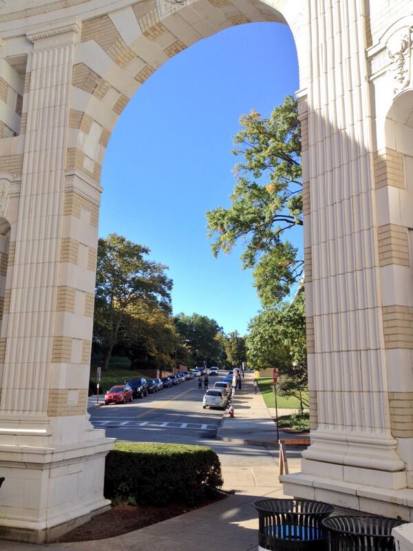 wmtwood's tweet photo. Beautiful day to be outside on a #carnegiemellonvisit http://t.co/NSblXZ5mWa