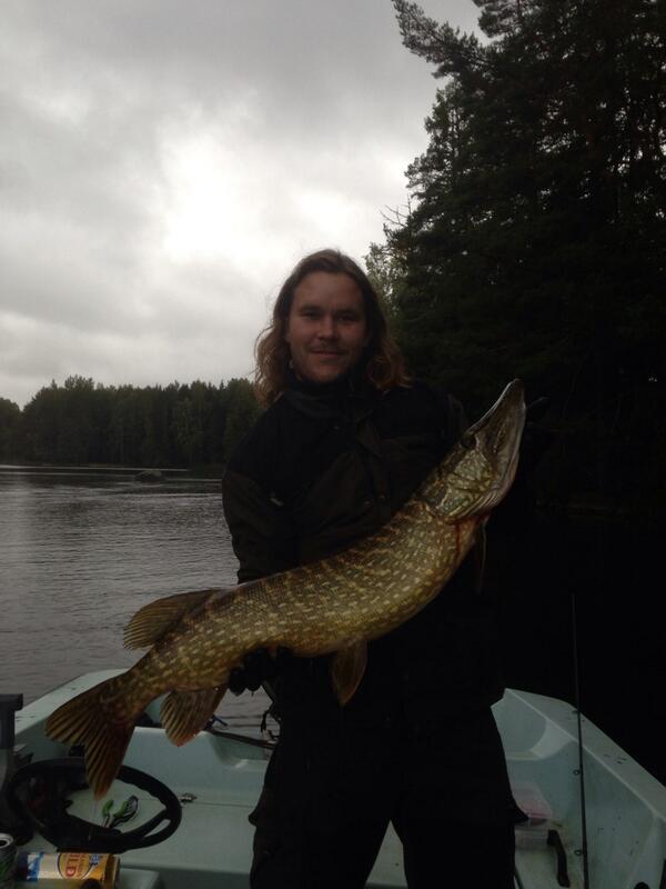 LundTim tweet picture