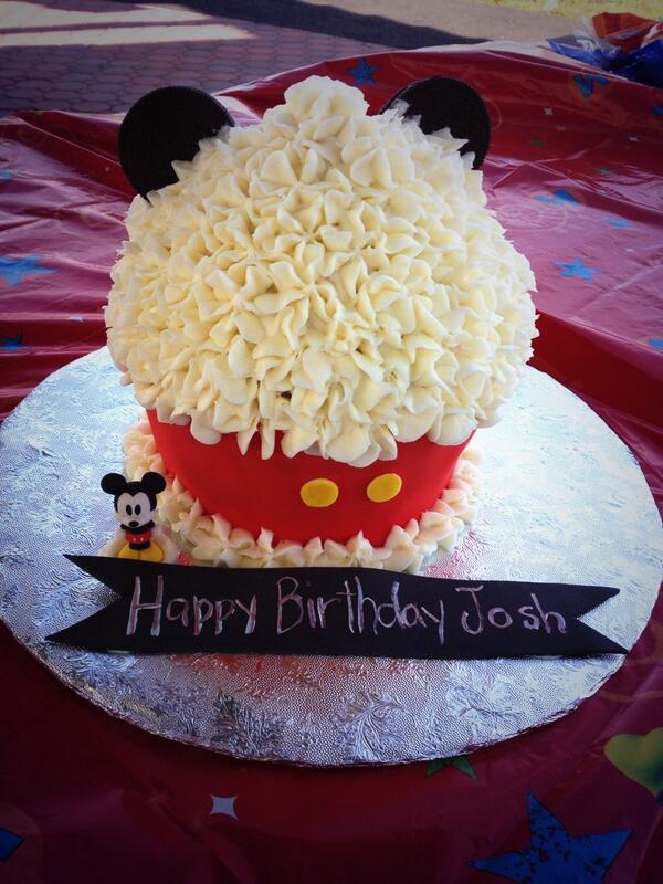 IndianaCakes's tweet photo. Happy Birthday Josh! http://t.co/v3dxiJc91l