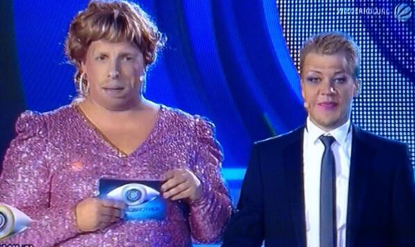 koerber's tweet photo. Cindy und @oliverpocher sind ja doch irgendwie austauschbar. #PromiBB http://t.co/r8nywwHwof