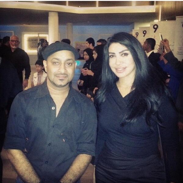 FatimAbdulRahm's tweet photo. منذ قليل في مهرجان مسرح الصواري ومع ��لمخرج حسن الماجد 

#Bahrain #البحرين http://t.co/Wvhi8IYx2J