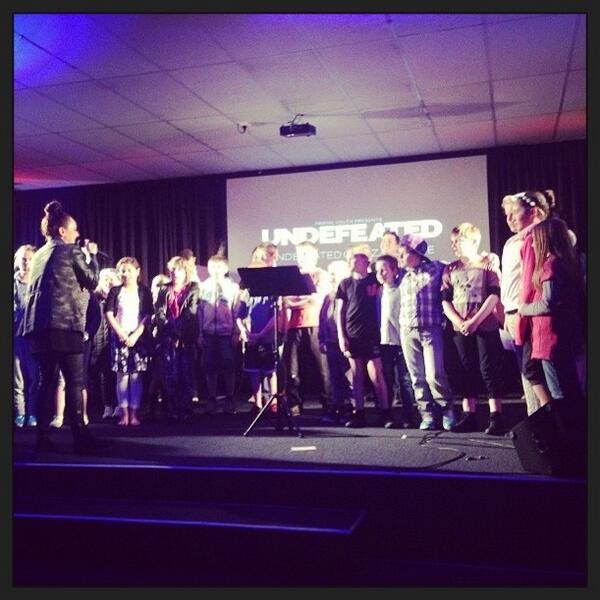 LIVEUNDEFEATED's tweet photo. Incredible night @LIVEUNDEFEATED @PrimalYouthNZ Invercargill night inspiring the next generation to #liveundefeated http://t.co/F1MVKI7c0W