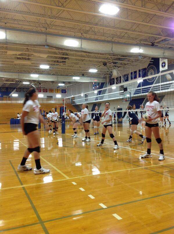 IUNRedHawks's tweet image. Getting #readyforthechallenge