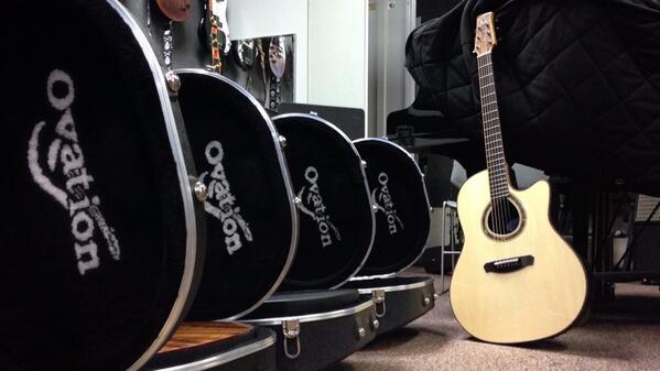 MajorLOVEmusic's tweet photo. Huge thanks to @OvationGuitars for giving us some amazing acoustics for our #MinorSessions #OvationGuitars http://t.co/VaAEXbrBGH