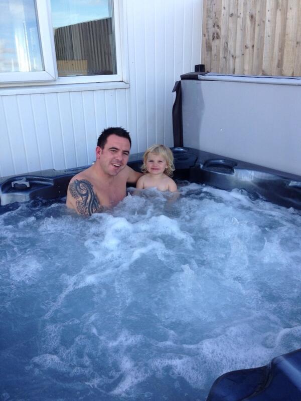PartridgeSteve's tweet photo. Check out my girl in the bubbles!! http://t.co/dls21hiiQ5