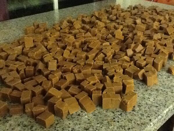 Jon_misterfudge's tweet photo. At last all the fudge done for tomorrow's foodfest, this is a clotted cream vanilla. #bosfoodfest http://t.co/c73kVuRgWF