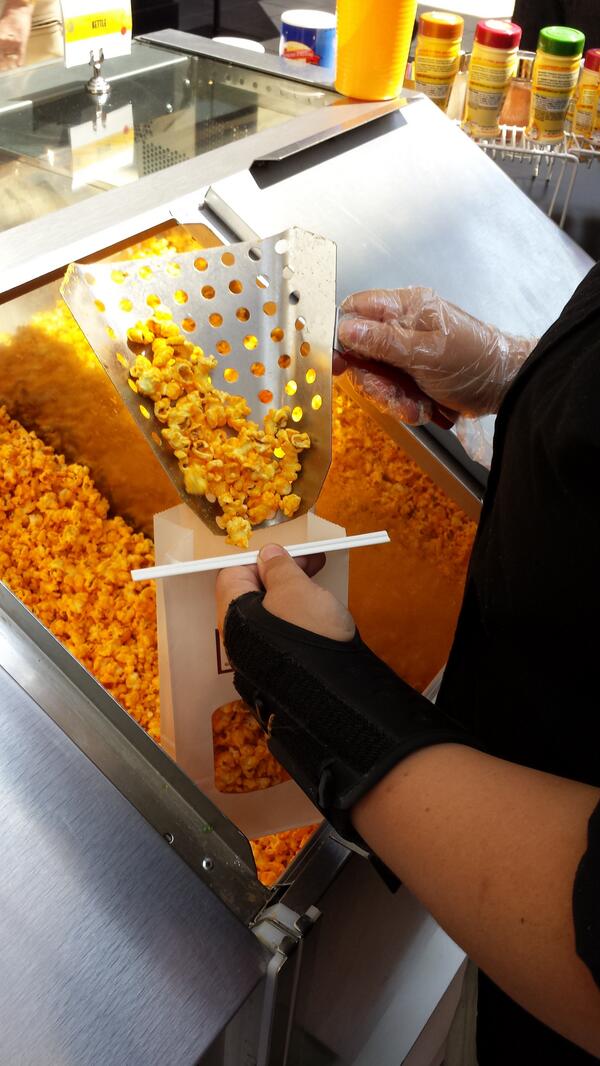 JustGoldenPopCo's tweet photo. If you're shopping at #WaldenGalleria this #weekend, stop by and grab some #popcorn to cruise with ;) http://t.co/QH5cwR6H4R