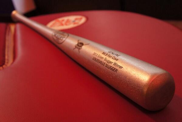 Followers to RETWEET are eligible to win a <a href="/sluggernation/">Louisville Slugger</a> #SilverSlugger bat. #MLBFC