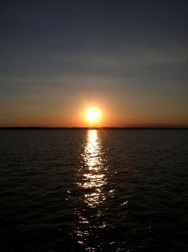 LeidBackCharter's tweet photo. Sunset at Solomon's island http://t.co/VGyKqjpXI6