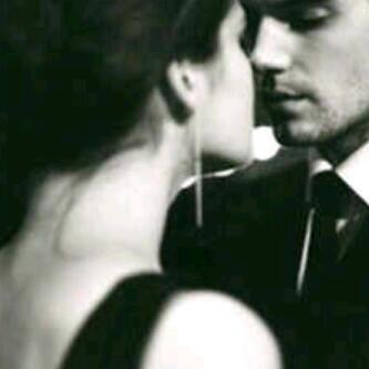 khaloOoOod20's tweet photo. ضم قلبي عوضہَ فقر اللقى . http://t.co/FfCAdfRRNF