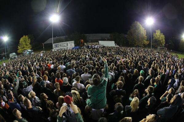 ThisistheIZZONE's tweet photo. Breslin should be decently loud. RT @MSU_Basketball: 3000-plus members in attendance at the Izzone Campout. http://t.co/PJmCRn3RhO