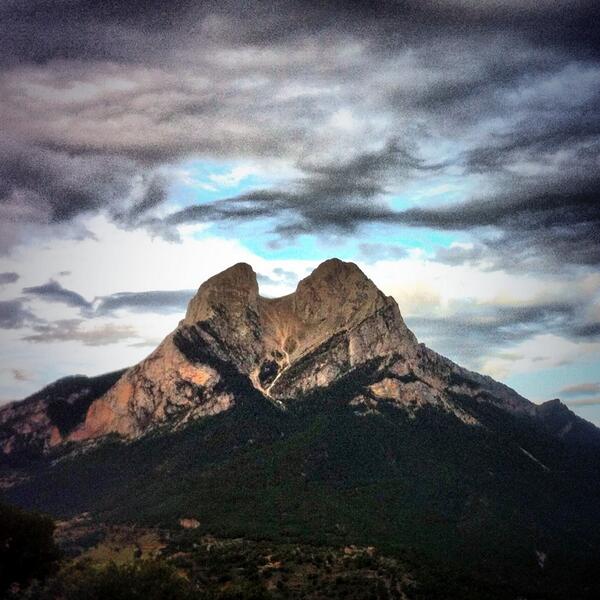 thinkingnomads's tweet photo. Ready to climb mountain Pedraforca in beautiful Vallcebre, in the Pyrenees in Catalunya, Spain #catalunyaexperience http://t.co/I8H6NI3p0g