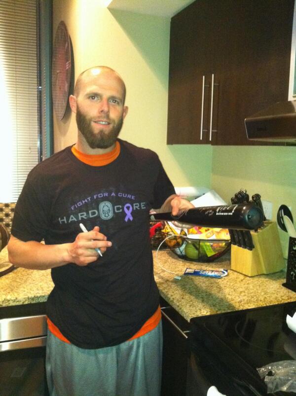 TeamCarone's tweet image. Dustin Pedroia signing his Louisville Slugger for the #CaryForCarone silent auction. Bid here! rick.myab.co/events/8k/i/si…