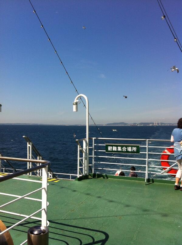 siftysan's tweet photo. 東京湾横断 http://t.co/YadFVdnSBt