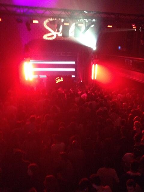 StoliCAN's tweet photo. Jamie xx going OFF! #StoliVIP http://t.co/HpOKDefQgL
