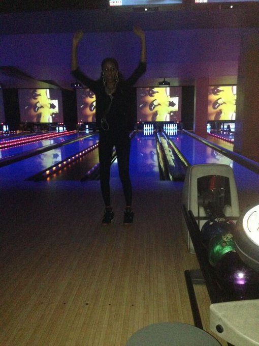Bowlin wit the fam ! http://t.co/Js9KLmlIy9<a href="/tag/crystal"class="tags"><span>#crystal</span></a><a href="/tag/moneyteam"class="tags"><span>#moneyteam</span></a><a href="/tag/bosslife"class="tags"><span>#bosslife</span></a><a href="/tag/gmg"class="tags"><span>#gmg</span></a><a href="/tag/vipchampa"class="tags"><span>#vipchampa</span></a>