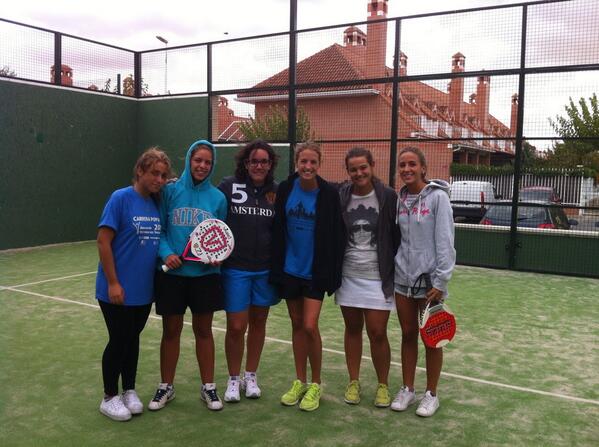 ALDFalumni's tweet photo. Fin del Circuito de Padel!!grandes partidos y muchas risas!!!ganadoras Rocío FD y Mimi G!!Nivelazo... http://t.co/8ZYZ0gBZdk