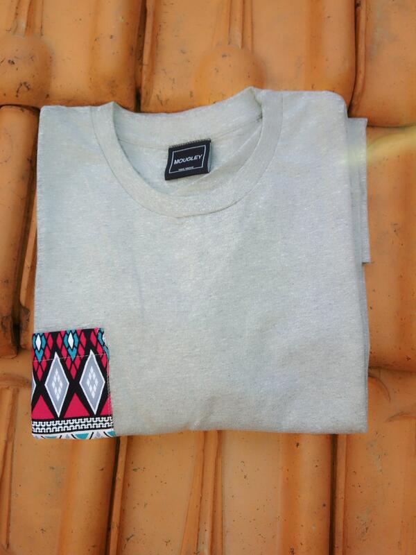 [AVAILABLE] #BestSeller Aztec Pocket • Tees • Misty • S/M/L • 90K • order 085710542812 / 7538791B
