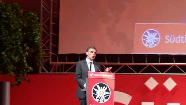 Danke für den Applaus! Gebt alles bis zum Abpfiff am 27.10. für unser Land: Gutes bewahren. Neues wagen #SVPLV13