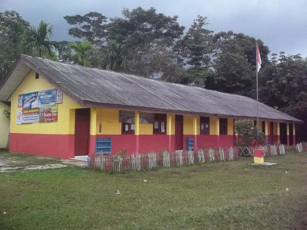 NegaraRatu_'s tweet photo. Sipp RT @tiyuh_rumbih: #TiyuhRumbih | SD Negeri Rumbih, Kec. Pakuan Ratu #WayKanan | cc: @tiyuh_telu @negara_sakti http://t.co/ZVOd932HHe