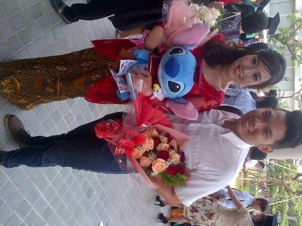 Chel_Liem's tweet photo. Graduation day @SamuelKeith92 http://t.co/OeASdlx2B8