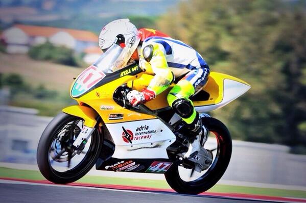 Axel Bassani (@axelbassani) on Twitter photo 