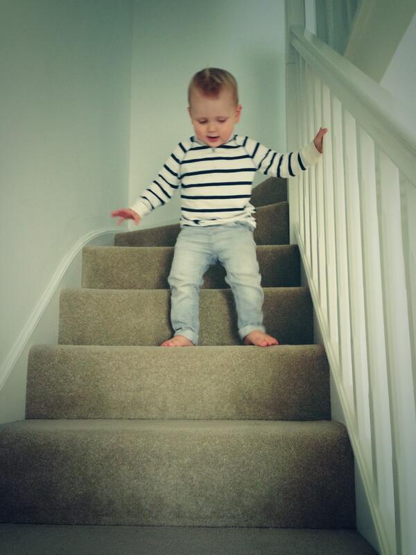 COCOCASSELLE's tweet photo. @nikkiclark888 Excited to see Auntie Nikki, can't get down the stairs fast enough! http://t.co/ScDPiyhqL0