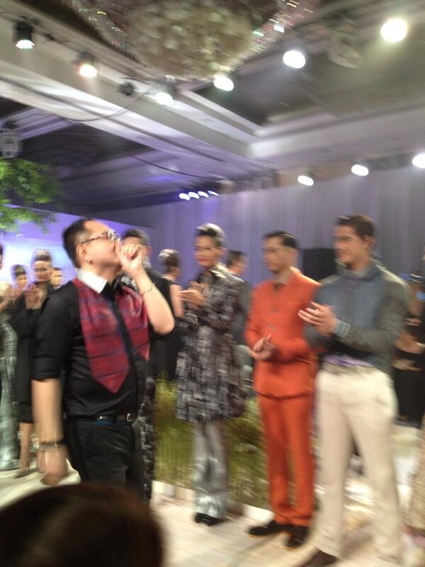 previewph's tweet photo. Congratulations @Randy_E_Ortiz! Here's to 25 more years! #randyosilver #faceoff2013 http://t.co/z4NroioJSt