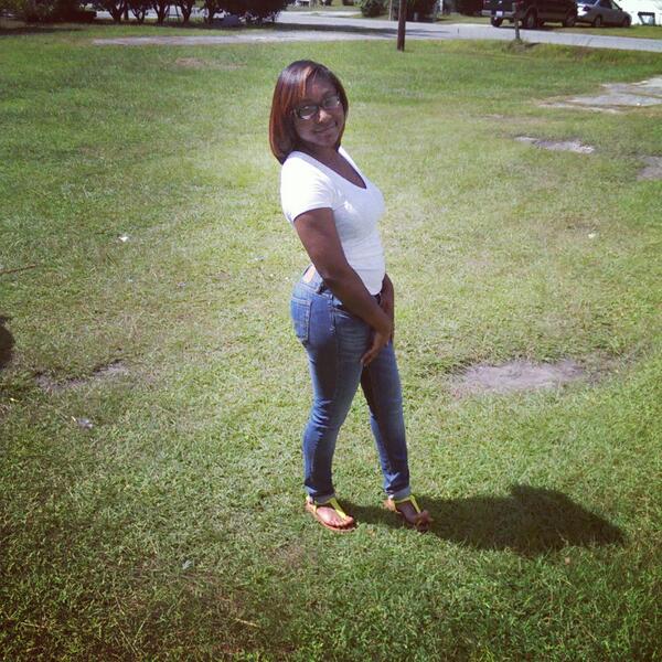 PrettyAzzMinnie's tweet photo. Loving The Environment I'm In :) Picture Got Me Feeling Some Type Of Way http://t.co/ew5CwFEoR0
