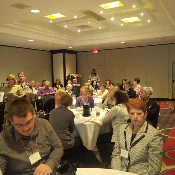 DorisGrinspun's tweet photo. @RNAO assembly with 150 members sharing voices on the AWESOME Work they are doing at the local and specialty levels! http://t.co/wDyGp3LCfa