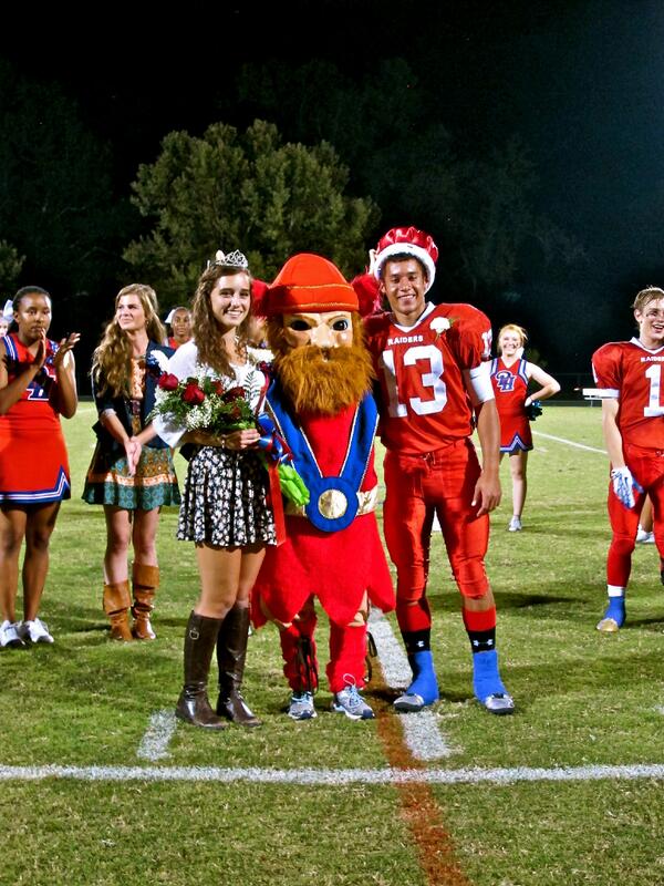 PHSVoice's tweet photo. Congratulations to our 2013 Homecoming King and Queen!! http://t.co/cGnKRdOq0A