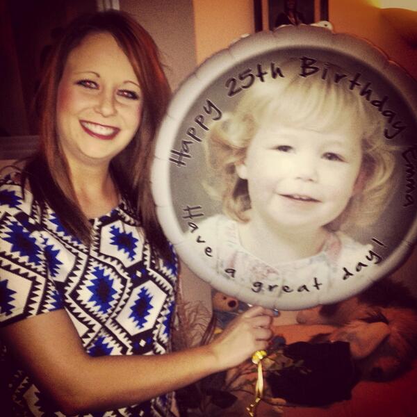 buttons_baker's tweet photo. Happy birthday @Emmarackley26 http://t.co/WC9zpyIeX6