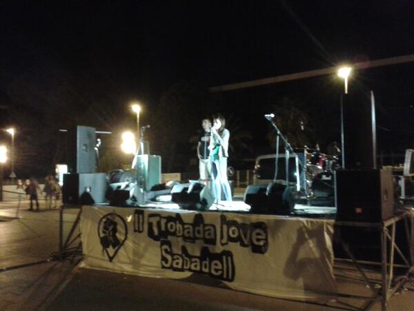 La IIa #TrobadaJoveSBD amb la #VagaIndefinidaDocents! <a href="/assembleadocent/">AssembleadocentsIB</a> apropant-nos la seva lluita! #Solidaritat