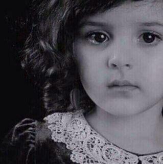 5005_sm's tweet photo. ٱذٱ تصرفت الفتٱة كـ طفلة فٱعلم أنهٱ عآشقة ،، آمآ اذآ تصرفت بعقلآنية فٱعلمم أنـهٱ خذلت http://t.co/PgVAvWRaY2
