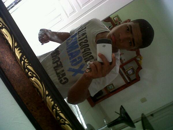 HTamarez tweet picture
