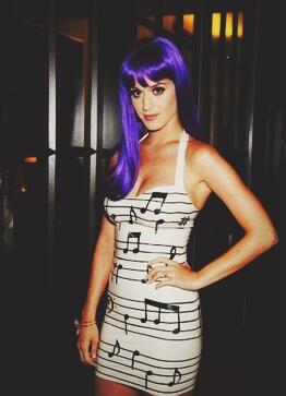 aboutKatyPerry's tweet image. How many RT's for this picture?