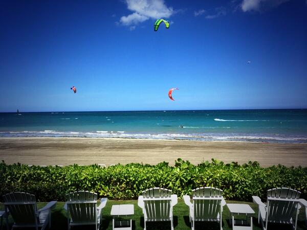 kitegoodwinds's tweet photo. Its wiiiiindy!!!! Grab your #kiteboarding equipment! http://t.co/yncXfLXCe4