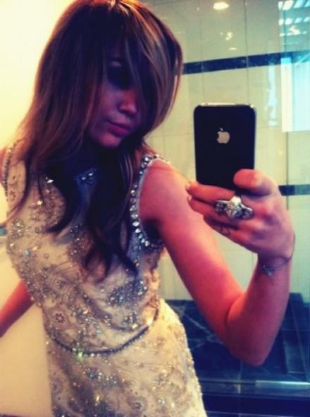 PHFiltradasOK's tweet photo. Miley foto filtrada #PHFiltradasOK http://t.co/NS3krcEL6k