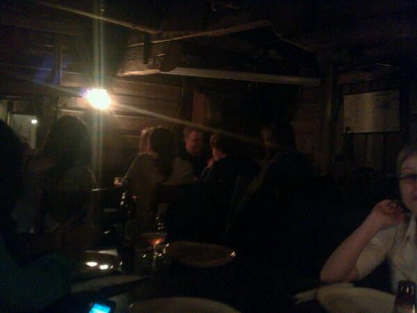 TSmEU's tweet photo. Dag to av studentkonferansen vår avsluttes på Den Gode Nabo! http://t.co/odIMuizWXy