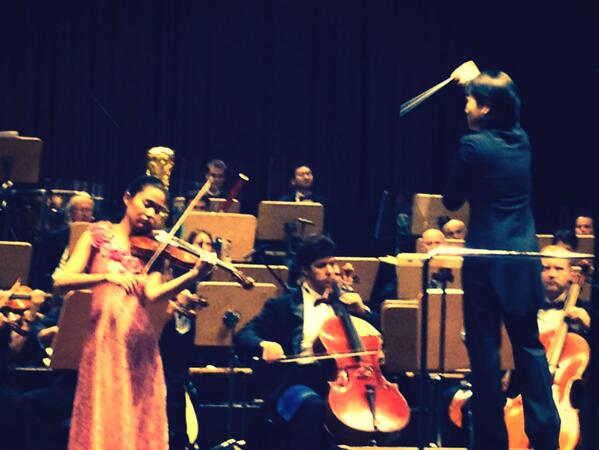 Check out the moves on this 30yr old superwoman conductor!@QatarPhilOrch live from <a href="/kataraqatar/">كتارا | Katara</a> <a href="/QultureOnline/">Qulture</a>