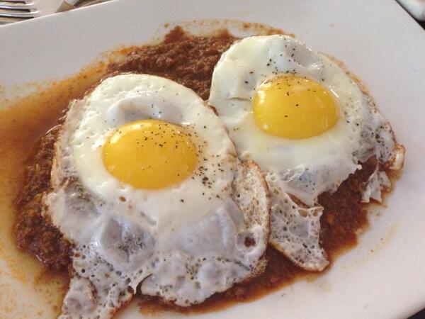 JillFit's tweet photo. Lunch at @HuKitchen w/ the crew in #NYC. Grass-fed/finished beef w/ spices & 2 eggs :) #fatlosslifestyle http://t.co/7qmZYFAqwW