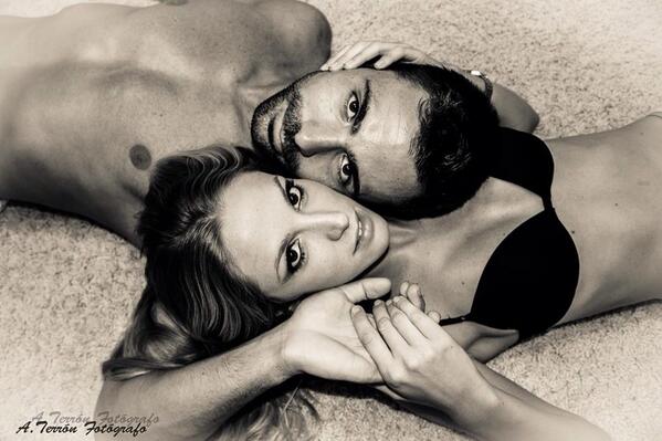 TerronFotografo's tweet photo. Book de "Jose &amp; Bely" @bely_cp @malagaentrena #pareja #modelos #fotografia http://t.co/DIdLHIYxXx