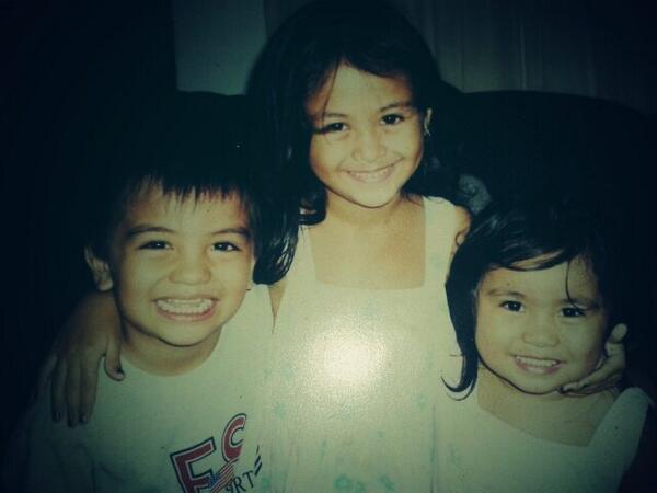 krstnebby's tweet image. Hahaha. Nakita ko lang sa cabinet ko. #cutemodharen! #tabachingching♥ Imissyou @caramel_orbs ! :*