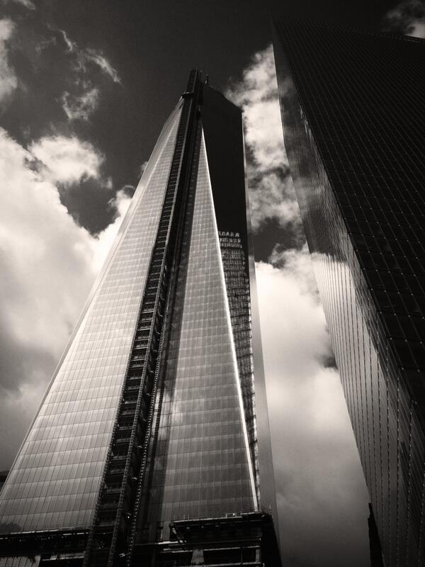 usapictures's tweet photo. freedom tower taking shape #nyc more on http://t.co/TJOjIxumJF http://t.co/NEIXecYzzm