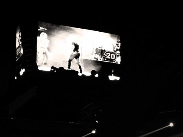 celicaManifacio's tweet photo. #foundtwenty #monterrey @ThisIsRobThomas @MatchboxTwenty simply the best!! http://t.co/QkUI6V76m5