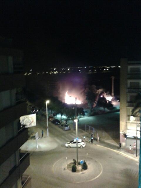 NuriaBeltran's tweet photo. Pánico absoluto al ver el parking donde sueles aparcar así: http://t.co/VziMX0L3FM