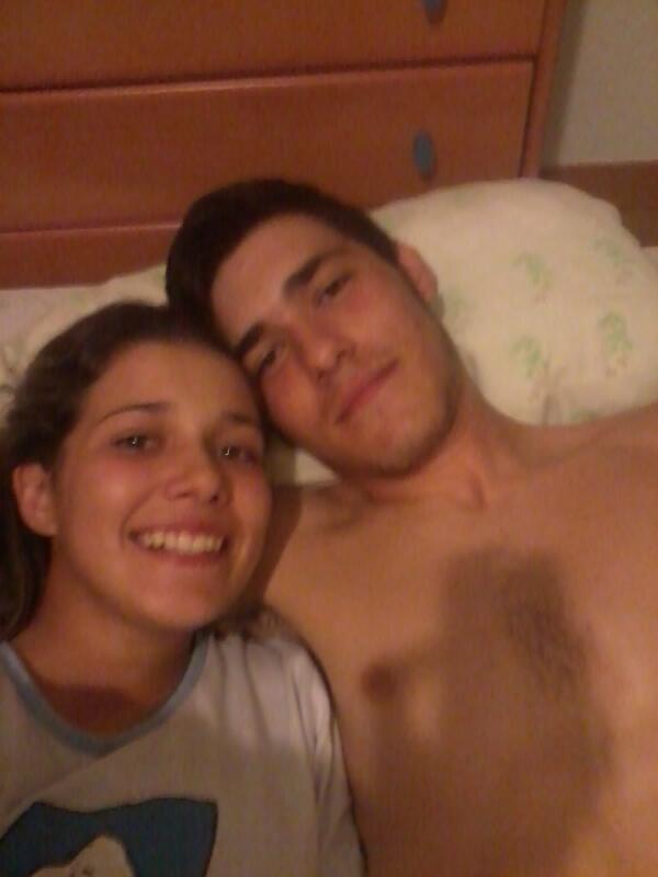 Anabel96_m's tweet photo. esta noche toca dormir con este modorro, pero creo q mañana vendimiamos, aloooomeeejoooor!!! @Angelito__17 http://t.co/pNrrrHF3Ee